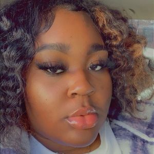 Meet your Posher, Janea